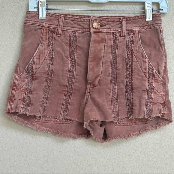 Free People Great Expectations Lace Cutout Shorts Women’s 2 Mauve Pink - Picture 3 of 9
